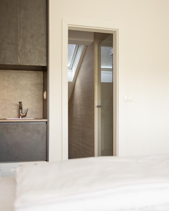 Apartments Trzin-Mlake W Free Parking Екстер'єр фото
