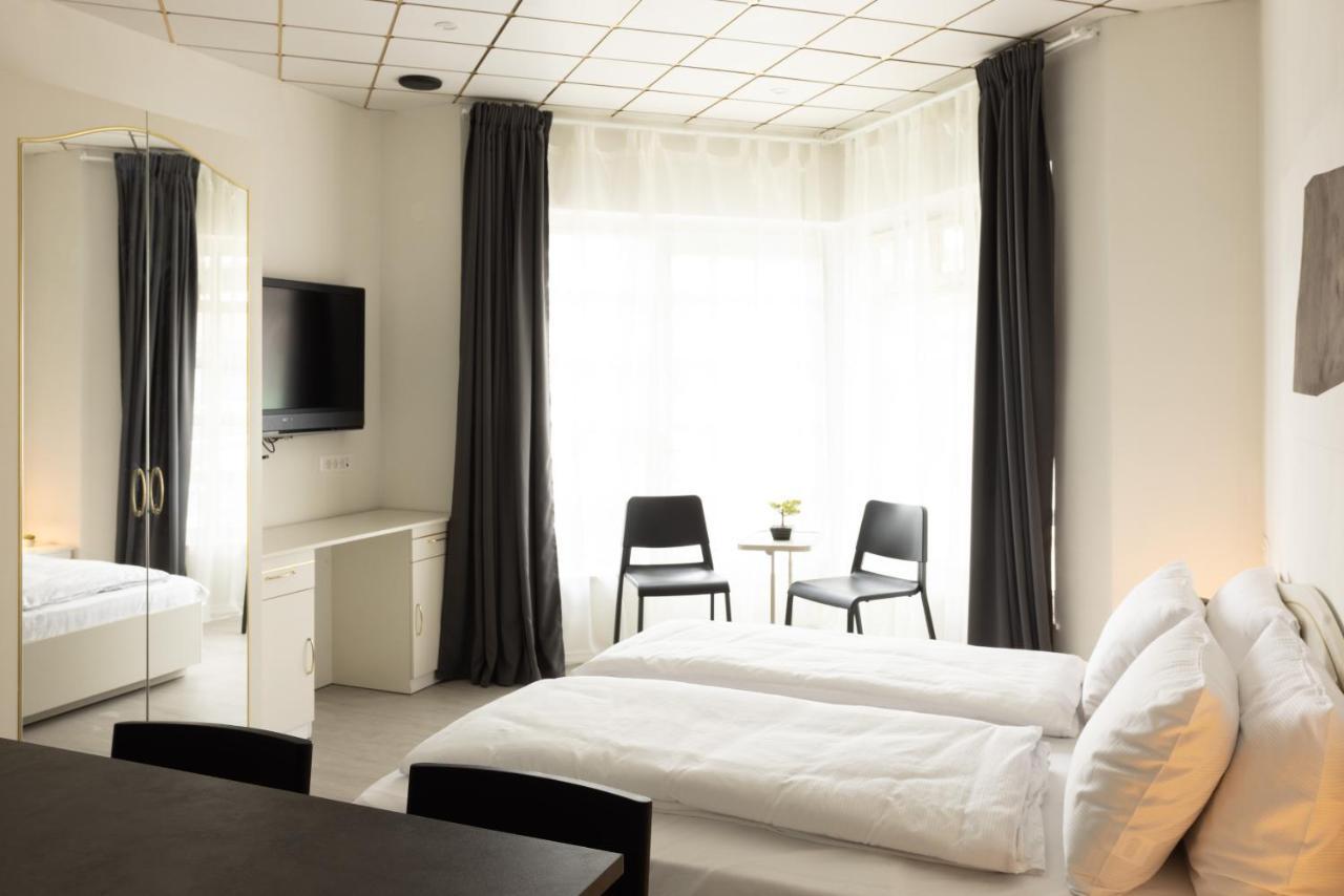 Apartments Trzin-Mlake W Free Parking Екстер'єр фото