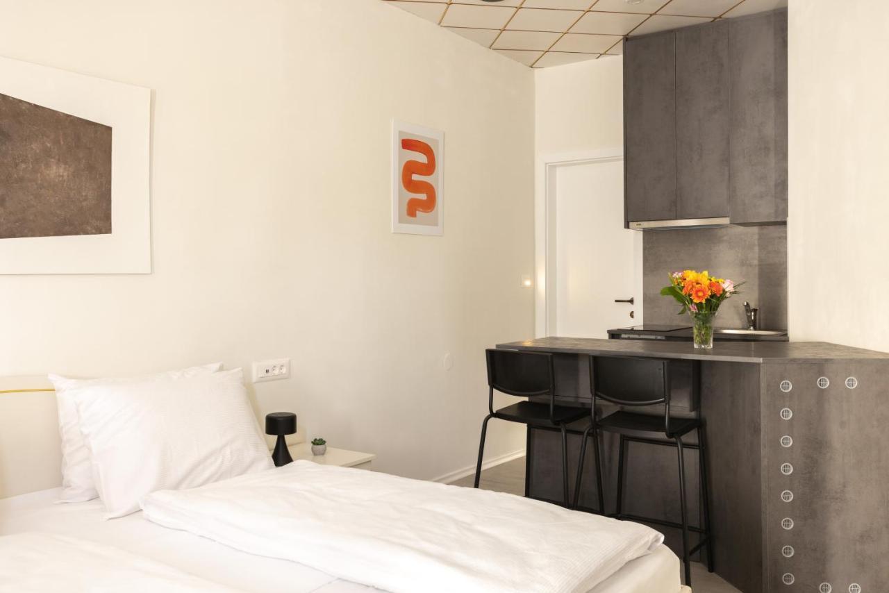 Apartments Trzin-Mlake W Free Parking Екстер'єр фото